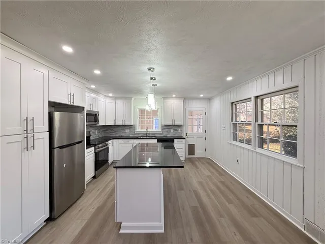 $2,050 | 2841 Deerwood Drive, Winston-Salem, NC 27103