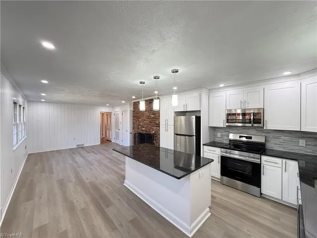 $2,050 | 2841 Deerwood Drive, Winston-Salem, NC 27103