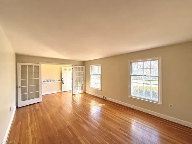 $2,050 | 2841 Deerwood Drive, Winston-Salem, NC 27103