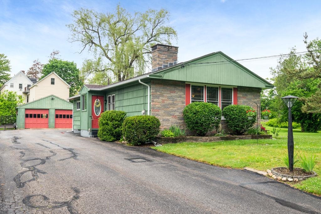 10 Redington Road Concord, NH 03301 - Photo 1 of 37 Gallery Image 1