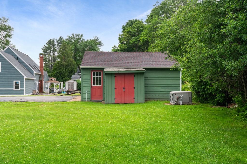 10 Redington Road Concord, NH 03301 - Photo 5 of 37 Gallery Image 5