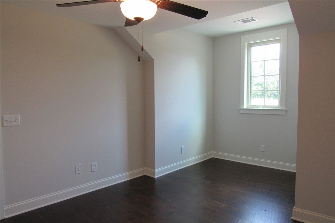79 Merlin Street, Unit B2 Opelika, AL 36801 - Photo 18 of 22 Gallery Image 18