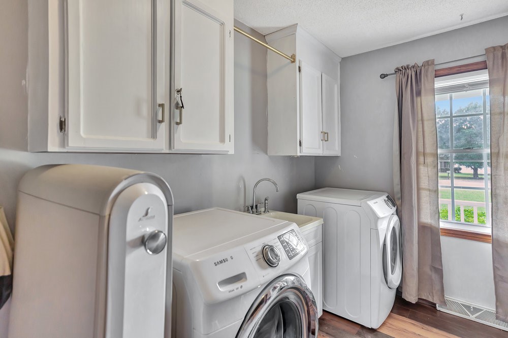 224 Regency Circle Anderson, SC 29625 - Photo 21 of 43 Laundry Room