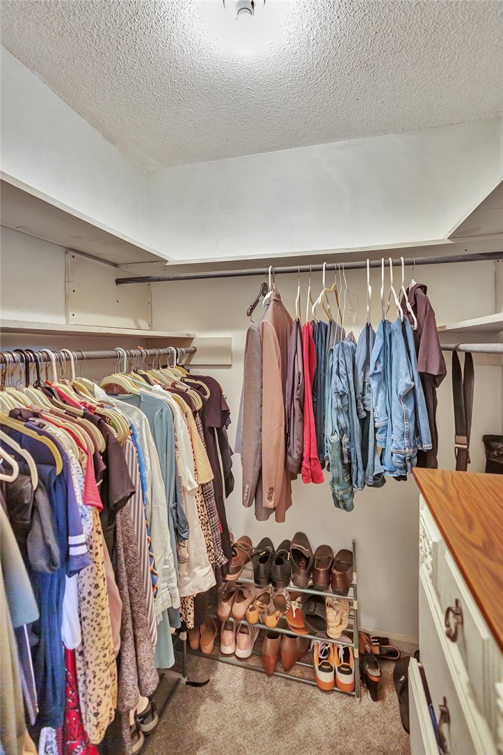 224 Regency Circle Anderson, SC 29625 - Photo 30 of 43 Master Closet