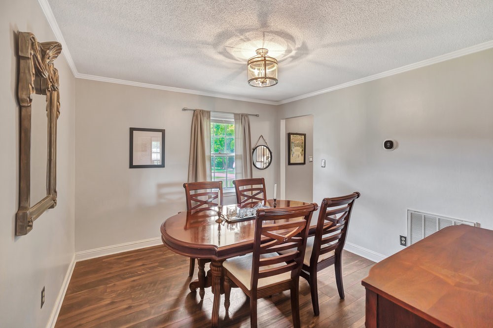 224 Regency Circle Anderson, SC 29625 - Photo 5 of 43 Dining Room