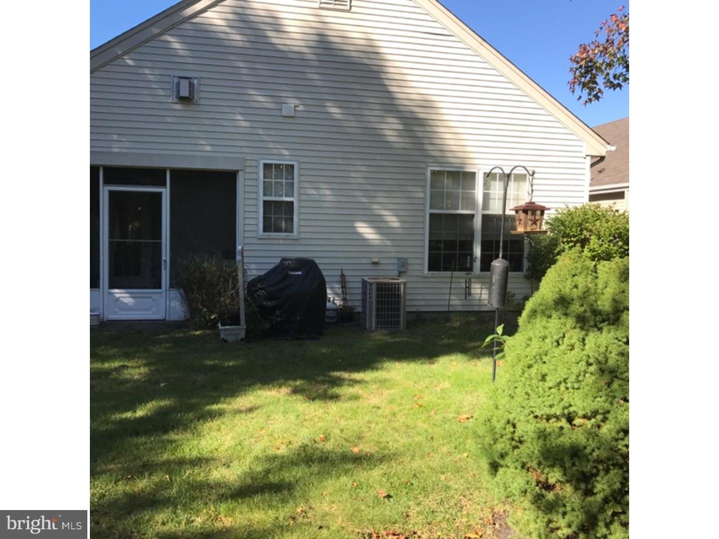 19 Mayfair Road Southampton, NJ 08088 - Photo 5 of 9 Exterior Back