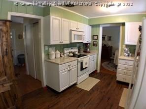 831 Chappell Road Charleston, WV 25304 - Photo 5 of 29 Gallery Image 5