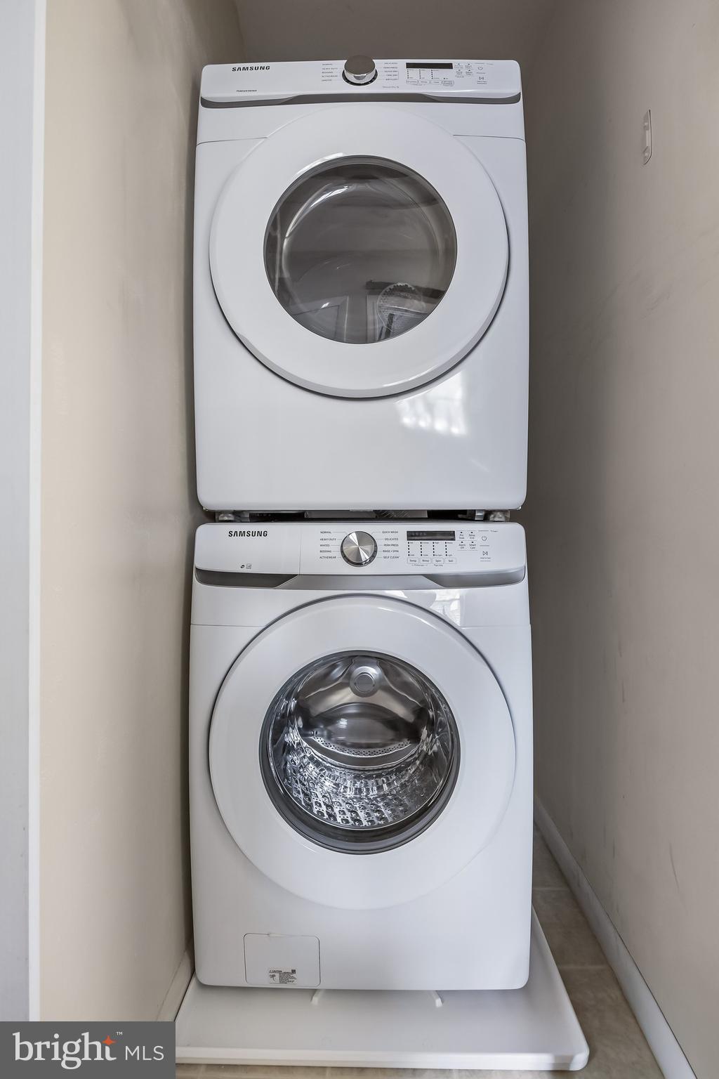 1475 Mt Holly Road, Unit L2 Beverly, NJ 08010 - Photo 22 of 28 a close up view of washer and dryer