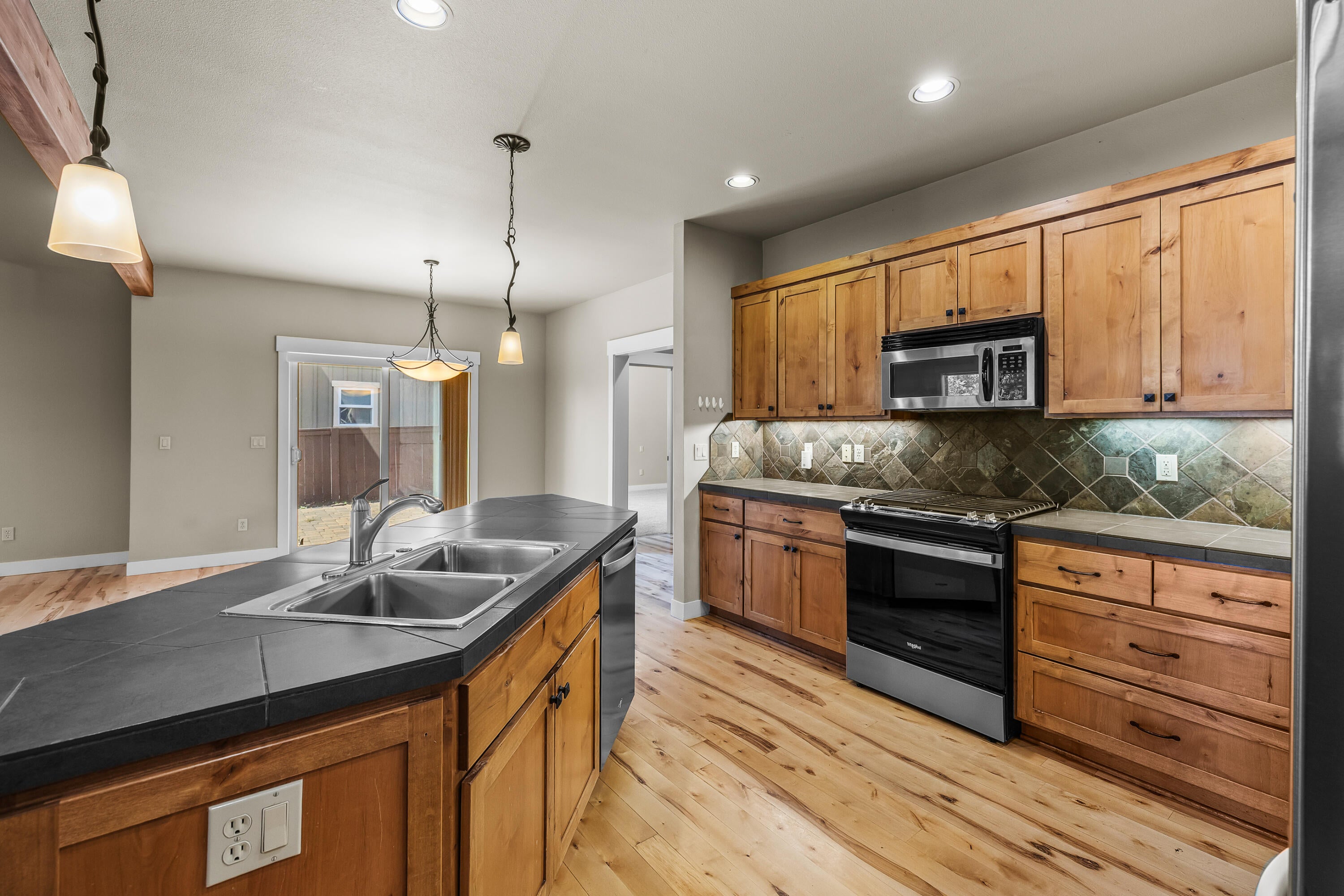 61441 Linton Loop Bend, OR 97702 - Photo 8 of 34 2028_08_11_61441_linton_loop-19