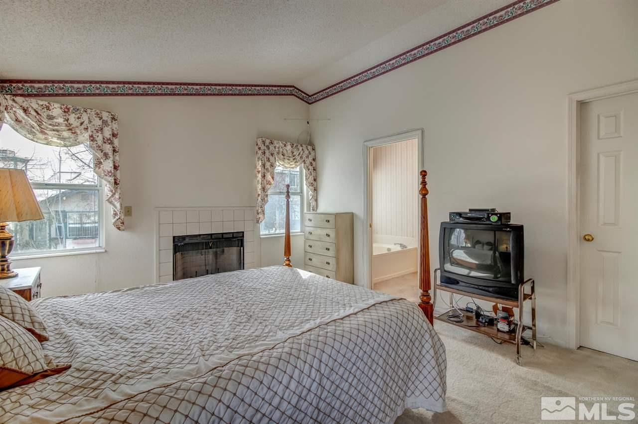 976 Ridgeview Drive Reno, NV 89511 - Photo 18 of 25 Photo 18