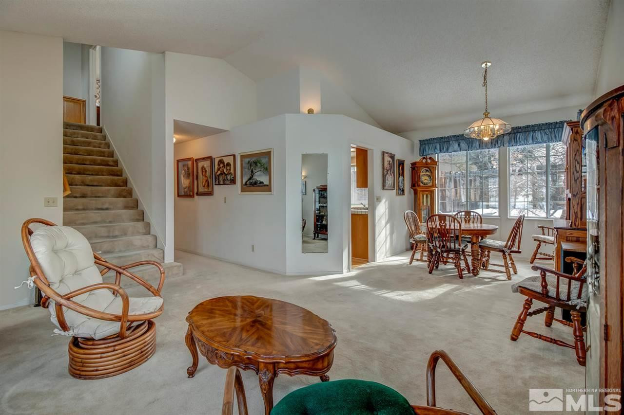 976 Ridgeview Drive Reno, NV 89511 - Photo 5 of 25 Photo 5