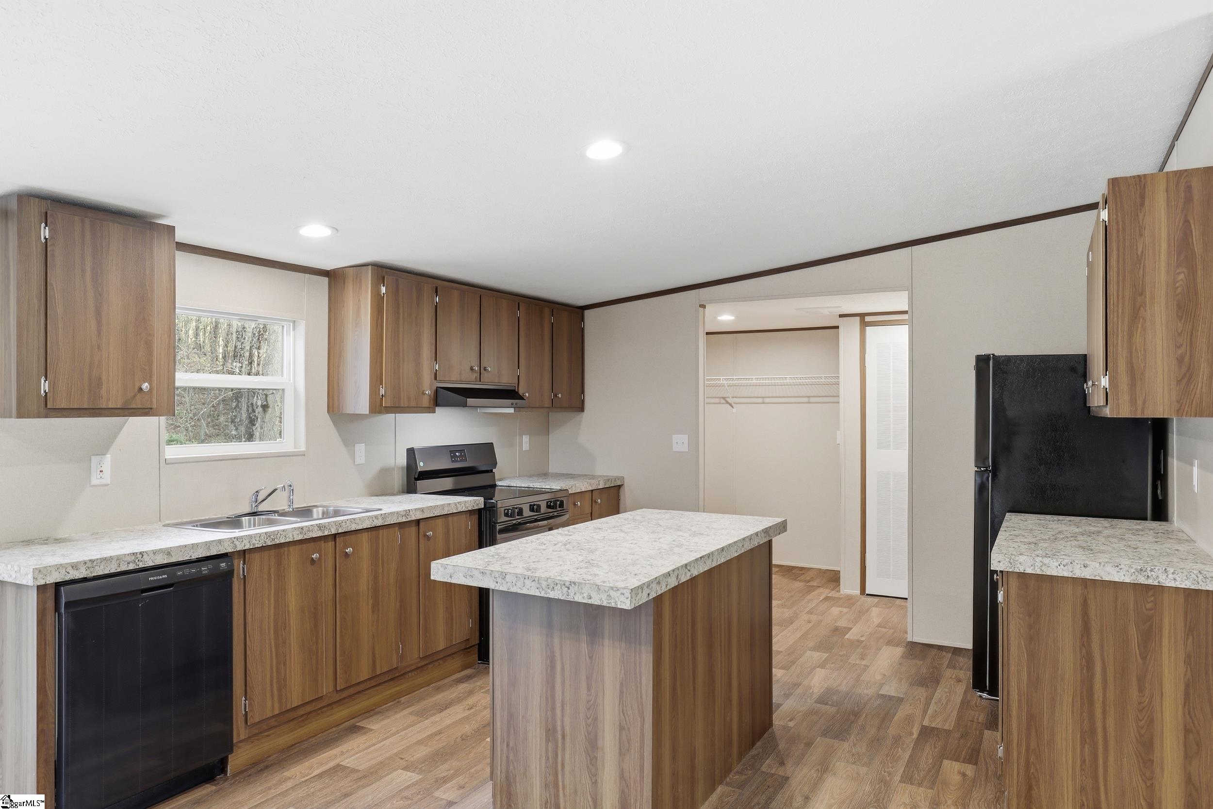 566 Connelly Road Pickens, SC 29671 - Photo 8 of 25