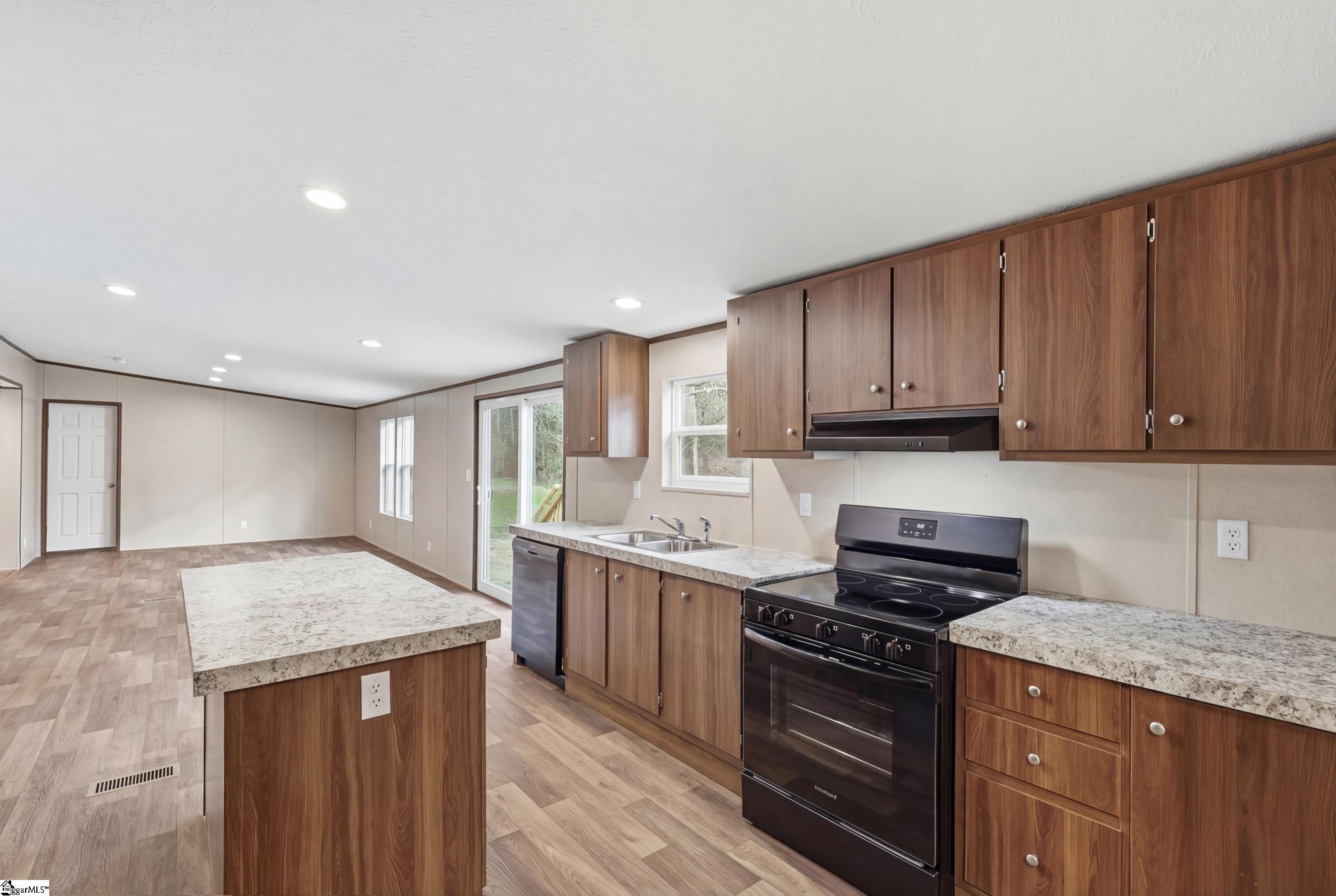 566 Connelly Road Pickens, SC 29671 - Photo 9 of 25