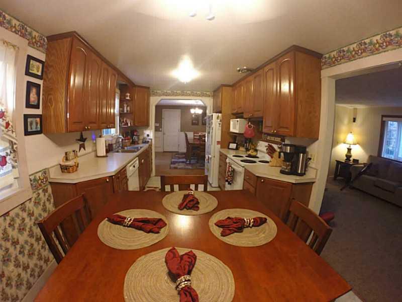 134 Crosslands Road Butler, PA 16002 - Photo 6 of 25 Kitchen.