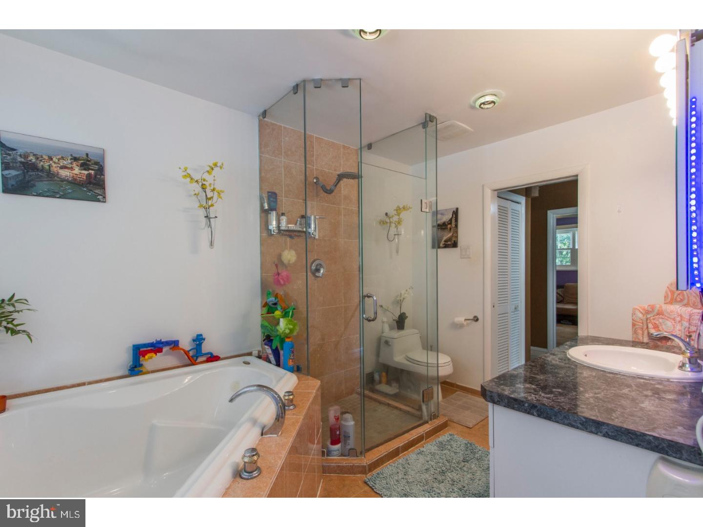 2038 Springhouse Road Broomall, PA 19008 - Photo 15 of 23