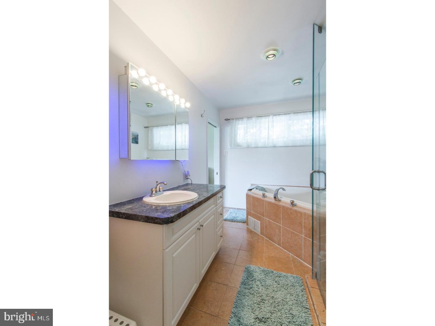 2038 Springhouse Road Broomall, PA 19008 - Photo 17 of 23