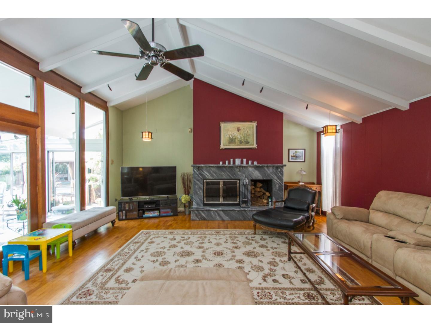 2038 Springhouse Road Broomall, PA 19008 - Photo 6 of 23