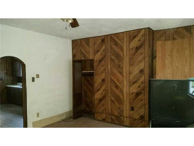 1910 Spring Garden Avenue Spring Garden, PA 15212 - Photo 3 of 10 Living Room.
