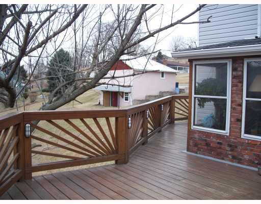 88 Walnut Ridge Road Charleroi, PA 15022 - Photo 11 of 15 Patio/Deck.