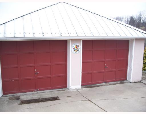 88 Walnut Ridge Road Charleroi, PA 15022 - Photo 14 of 15 Parking Lot/Garage.