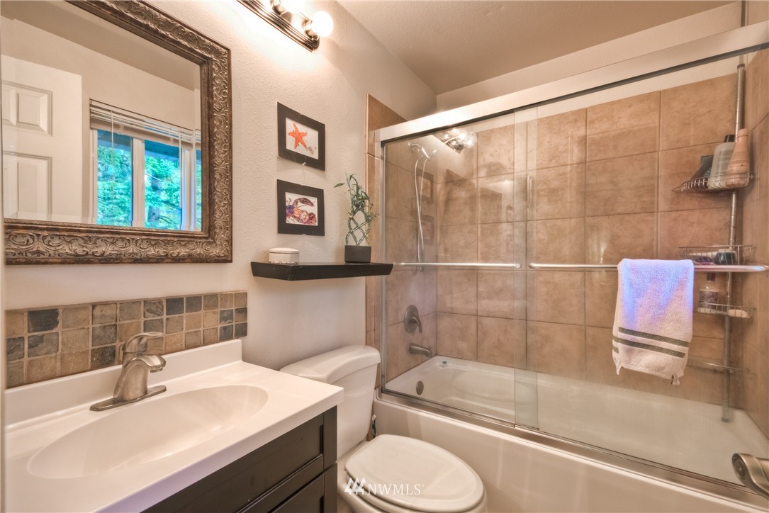 325 217th Place Southwest Bothell, WA 98021 - Photo 14 of 23