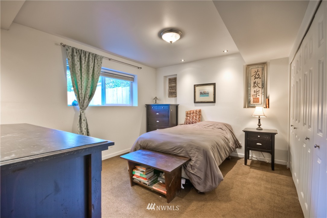 325 217th Place Southwest Bothell, WA 98021 - Photo 15 of 23