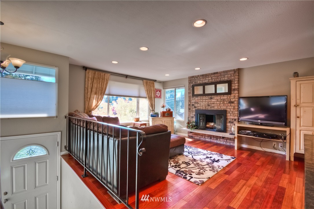 325 217th Place Southwest Bothell, WA 98021 - Photo 6 of 23