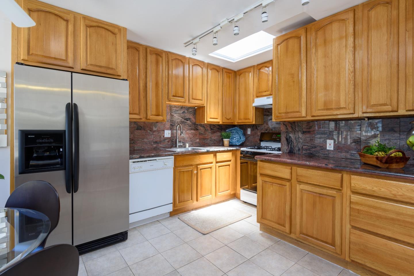 351 Rio Verde Street Daly City, CA 94014 - Photo 6 of 15 Gallery Image 6