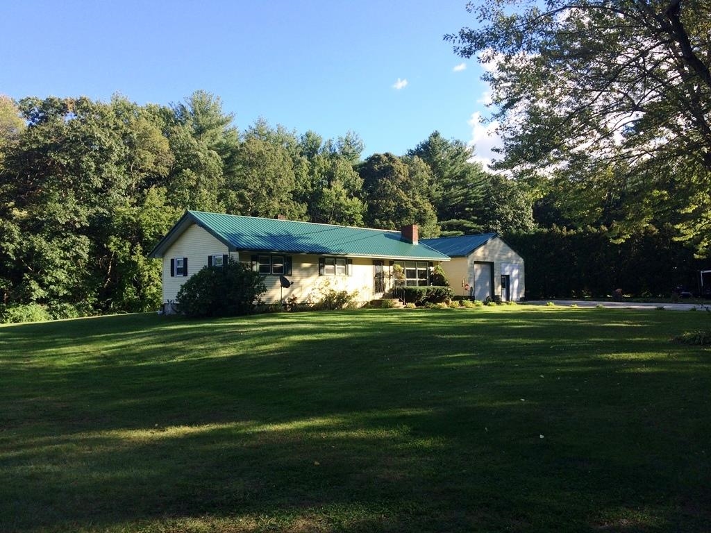 12 Hook Road Candia, NH 03034 - Photo 3 of 9
