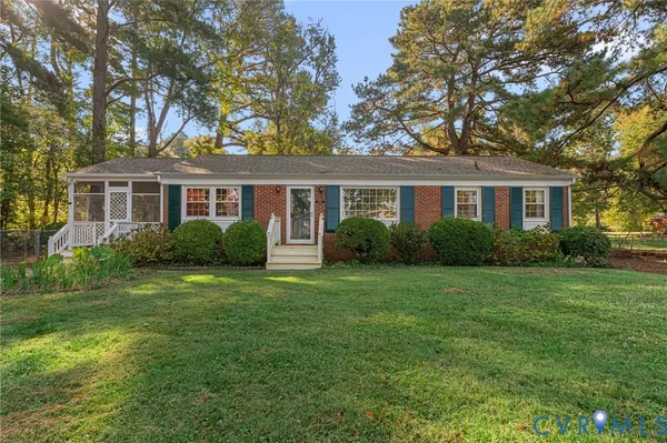 $285,000 | 310 East Gwynnfield Road, Tappahannock, VA 22560