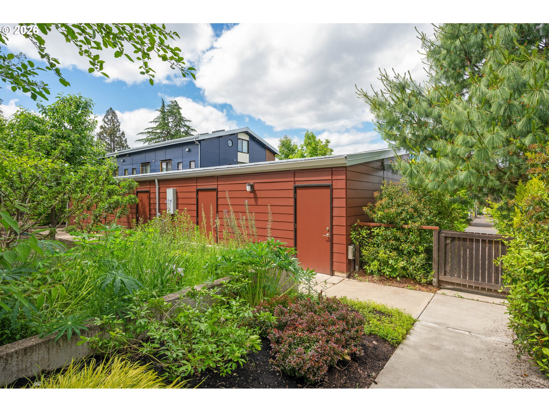 2847 Friendly Street Eugene, OR 97405 - Photo 40 of 43