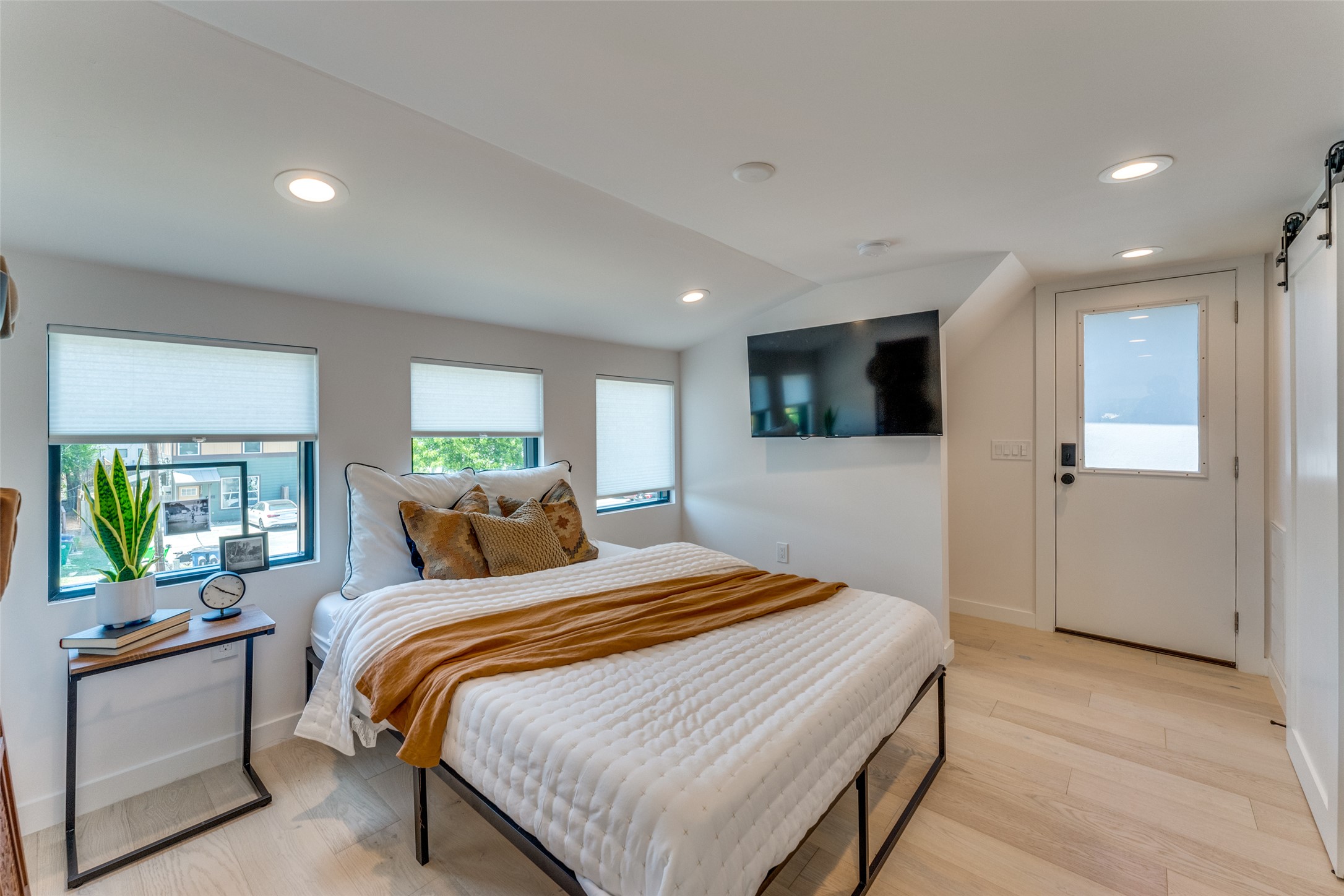 Undisclosed Address Austin, TX 78702 - Photo 23 of 28