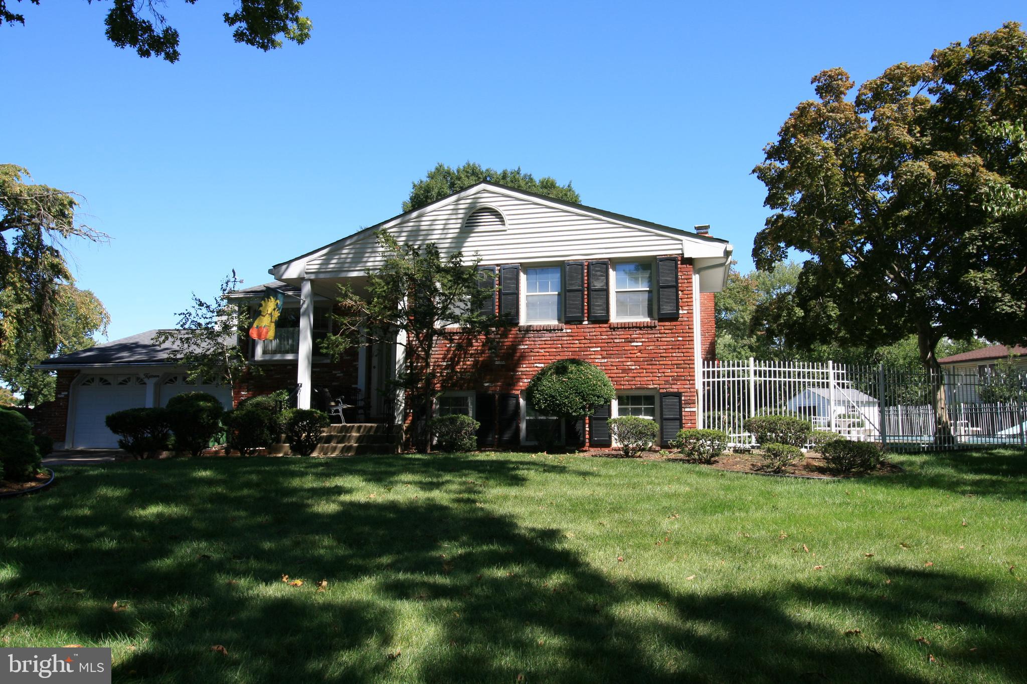 15 Hilltop Drive Cherry Hill, NJ 08003 - Photo 3 of 54