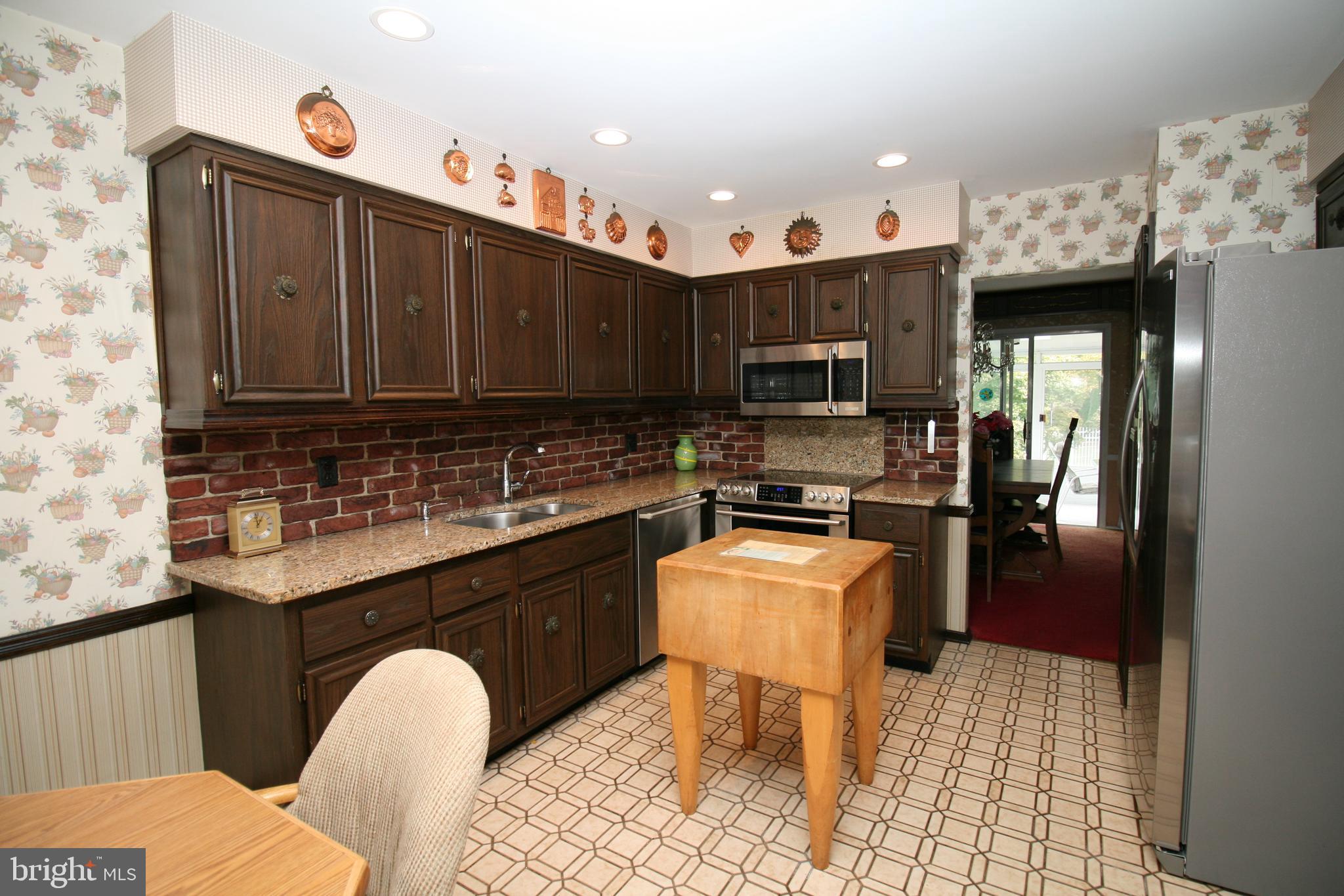 15 Hilltop Drive Cherry Hill, NJ 08003 - Photo 8 of 54