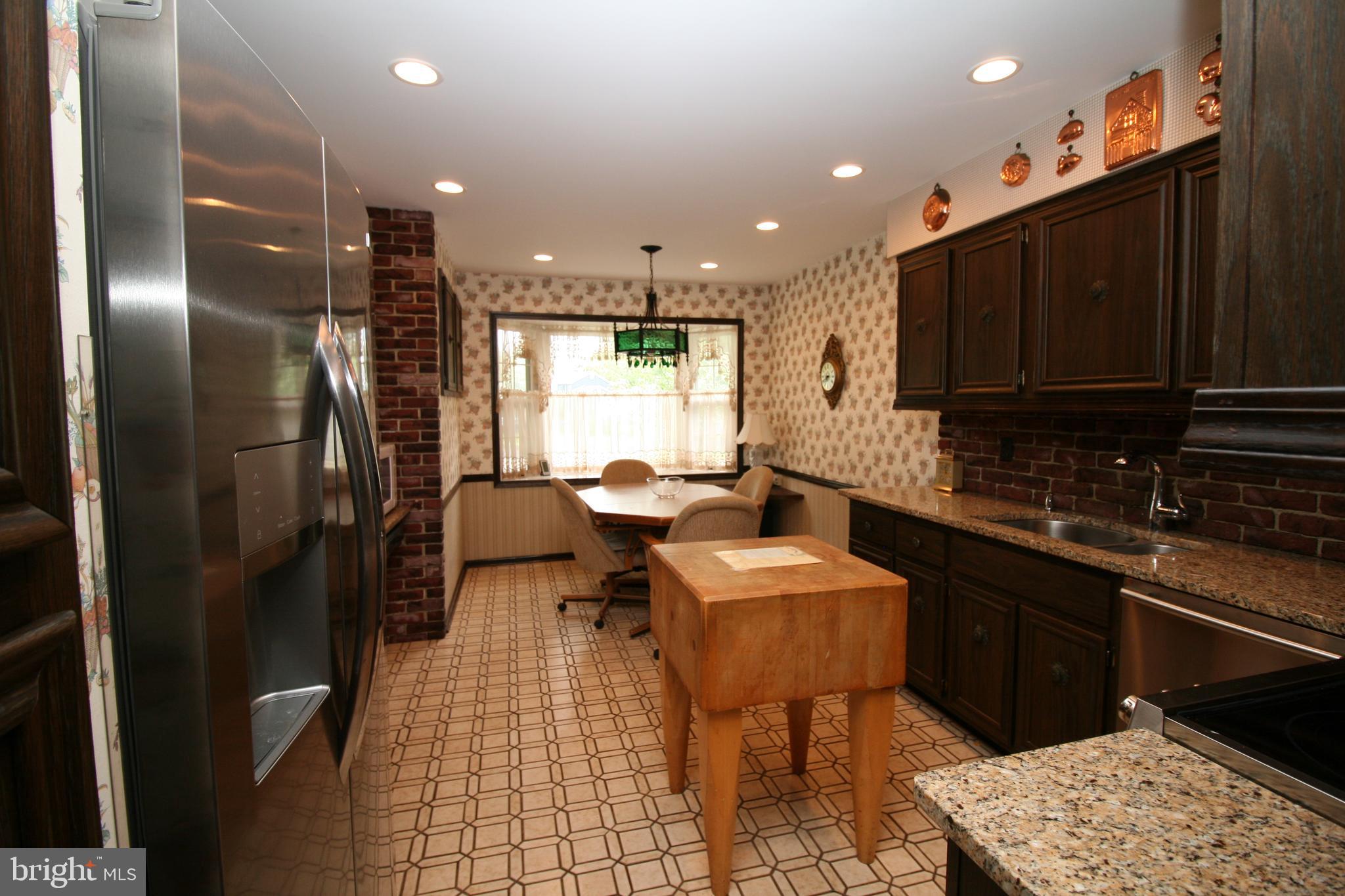 15 Hilltop Drive Cherry Hill, NJ 08003 - Photo 10 of 54