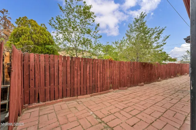 $549,000 | 167 East 7th Avenue, Sun Valley, NV 89433