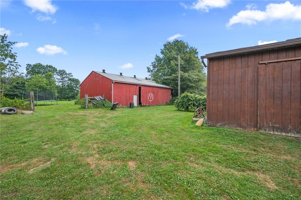 2789 Rutledge Road Transfer, PA 16154 - Photo 32 of 50 a view of garden
