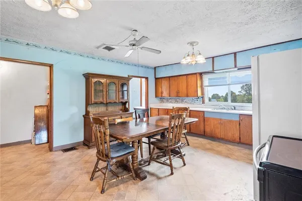 $440,000 | 2789 Rutledge Road, Transfer, PA 16154