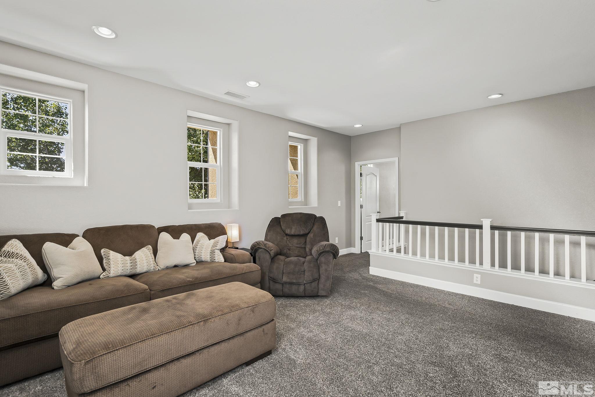 375 Sondrio Way Reno, NV 89521 - Photo 20 of 36 a living room with furniture