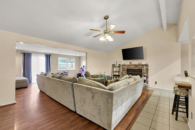 $420,000 | 5093 West Los Altos Avenue, Fresno, CA 93722