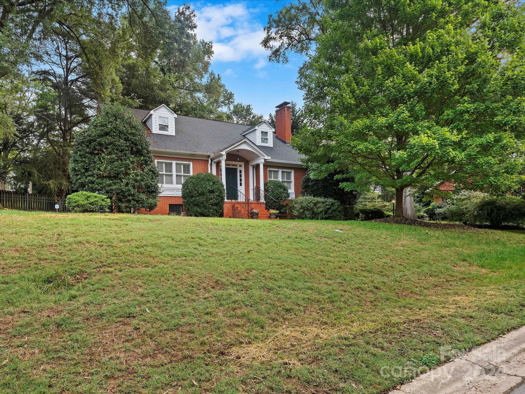 207 Lorimer Road Davidson, NC 28036 - Photo 29 of 42 Gallery Image 29
