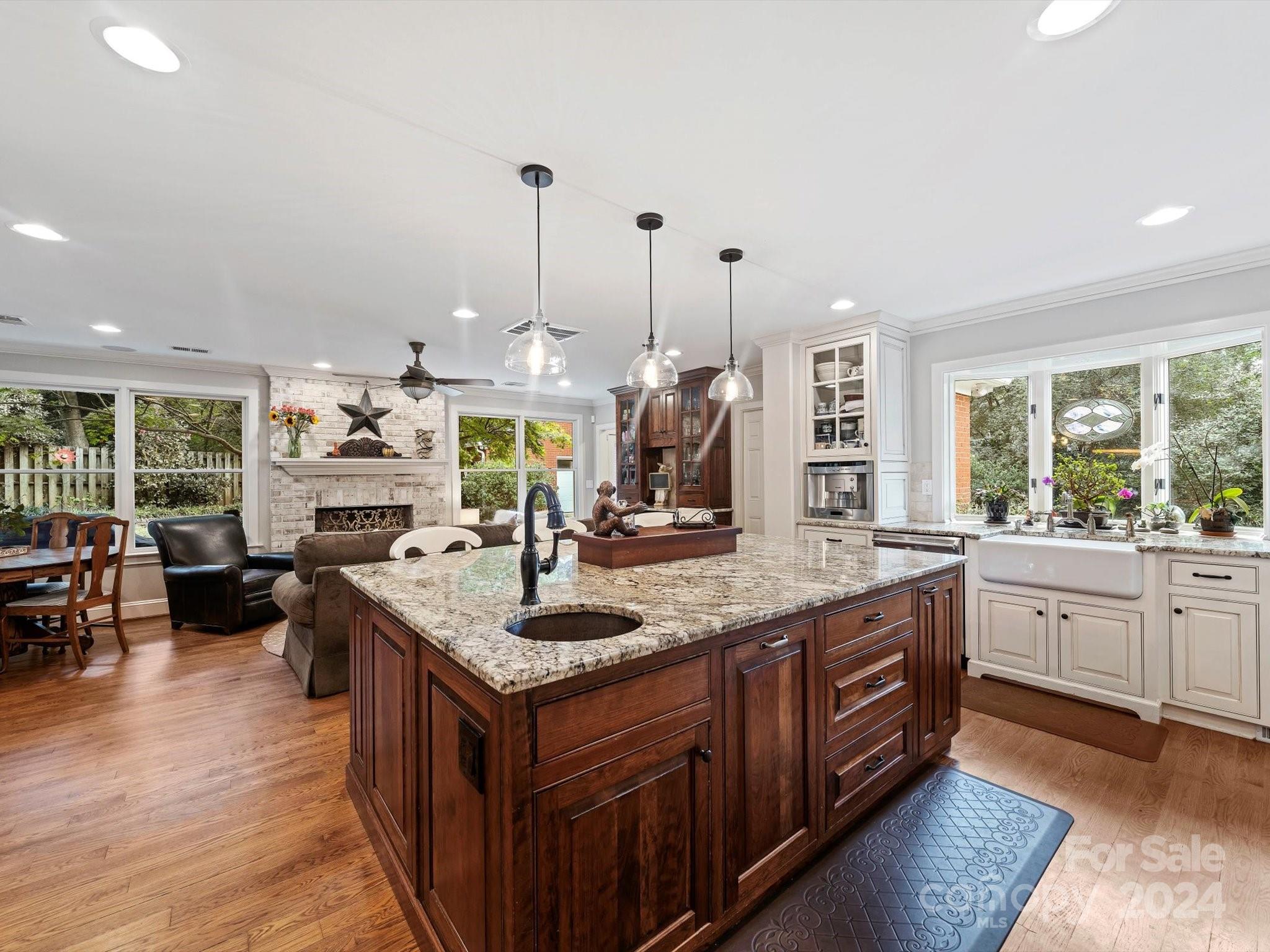 207 Lorimer Road Davidson, NC 28036 - Photo 8 of 42 Gallery Image 8