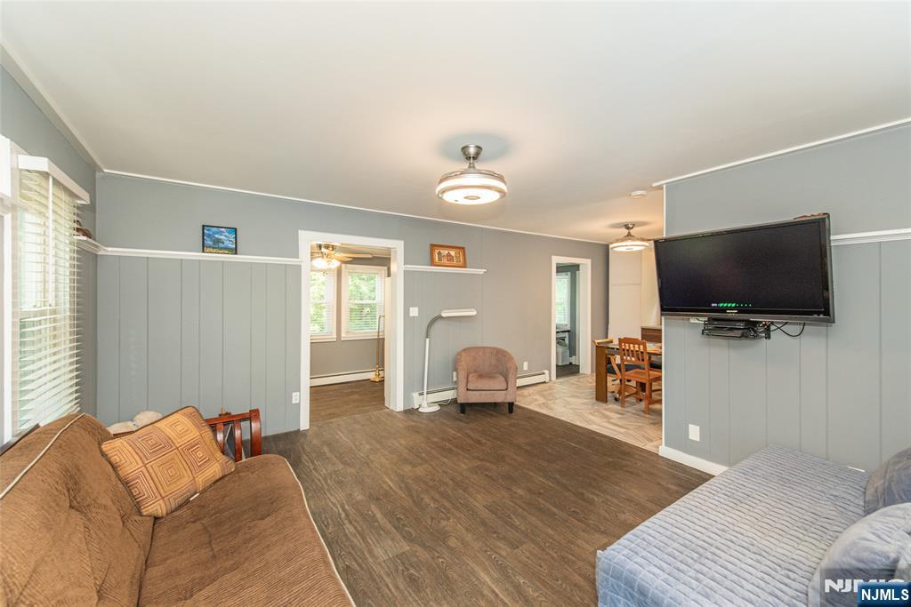 17 Highland Road Bloomingdale, NJ 07403 - Photo 11 of 36 Gallery Image 11