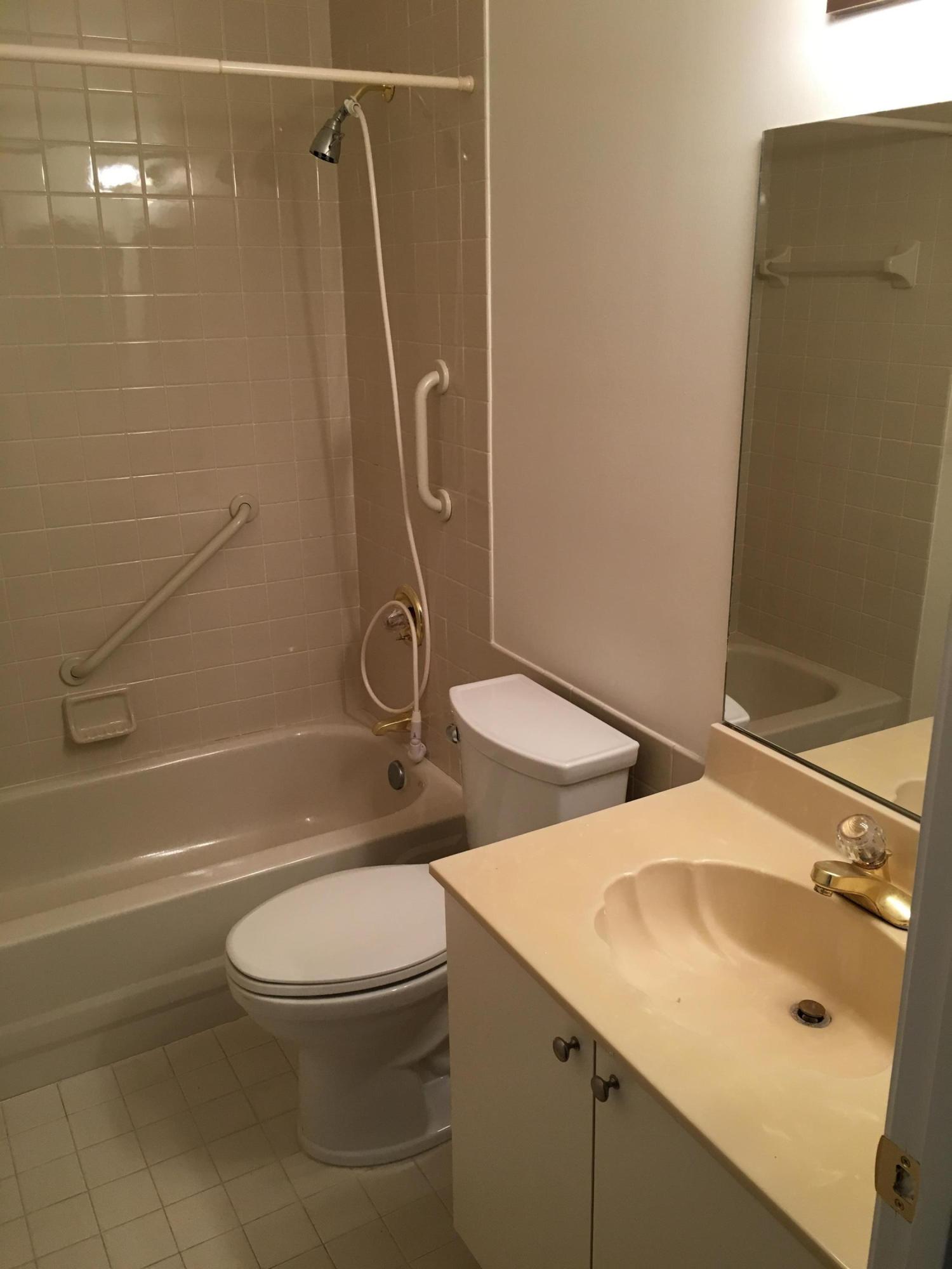 332 Northwest 42nd Street Boca Raton, FL 33431 - Photo 9 of 10 Guest Bathroom