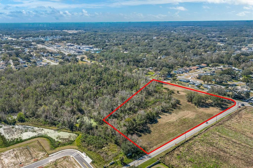 7835 Kathleen Road Lakeland, FL 33810 - Photo 3 of 10