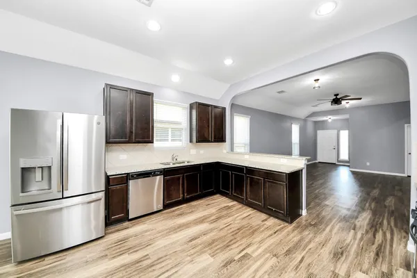 $2,050 | 2335 Spring Hollow Drive, Baytown, TX 77521