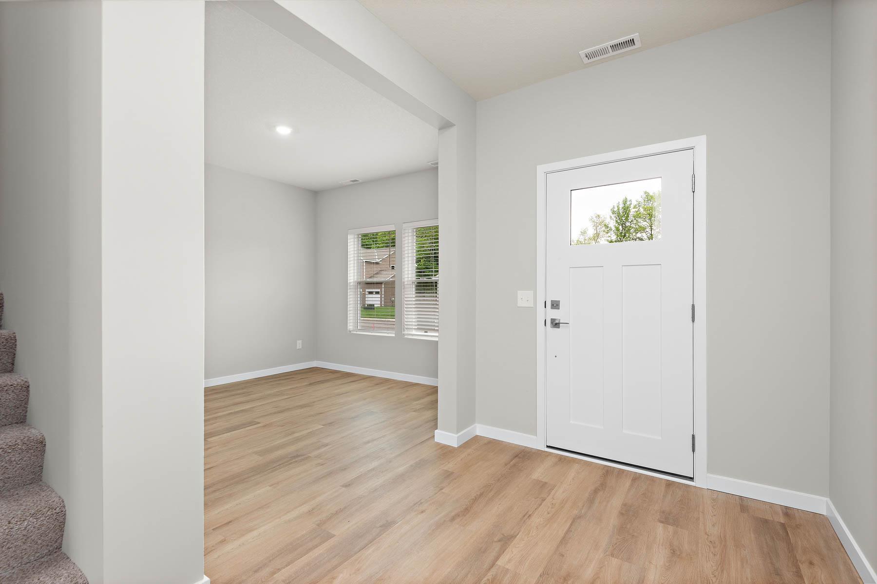 643 Fieldcrest Avenue Montrose, MN 55363 - Photo 2 of 17