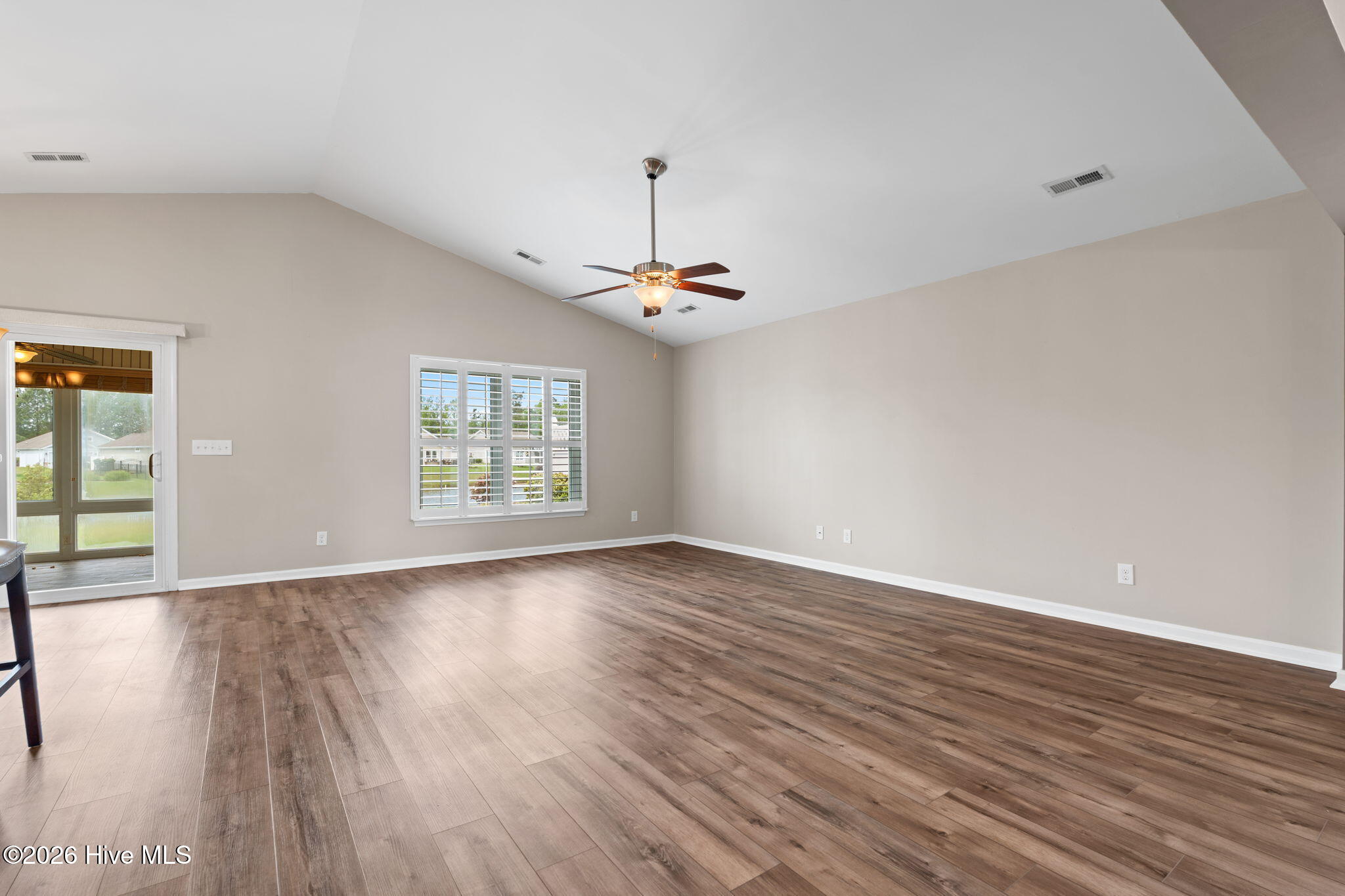 2104 Jarvis Lane Calabash, NC 28467 - Photo 5 of 63 15-web-or-mls-cammediallc.com (24 of 47)