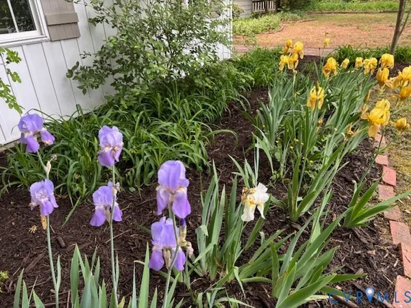 $399,000 | 221 Henry Clay Road, Ashland, VA 23005