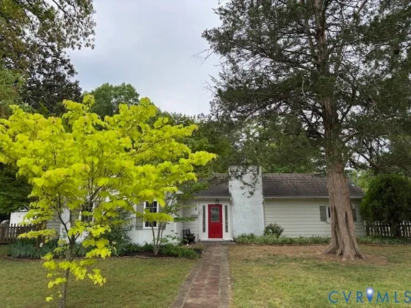 $399,000 | 221 Henry Clay Road, Ashland, VA 23005